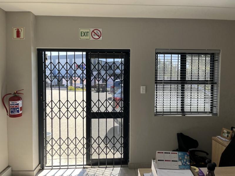 To Let commercial Property for Rent in Rivergate Western Cape